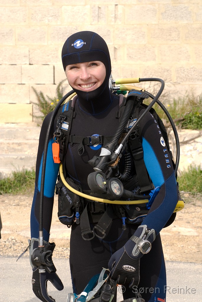 DSC_0386.jpg - Our guide Dorte in full combat gear